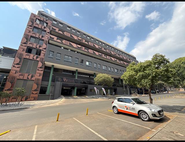 281M² RETAIL TO LET IN ROSEBANK